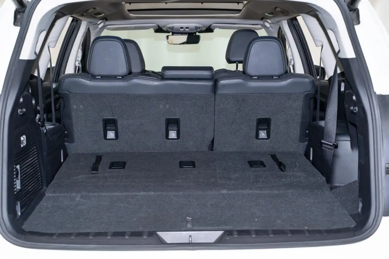 Subaru Ascent photo Subaru Ascent