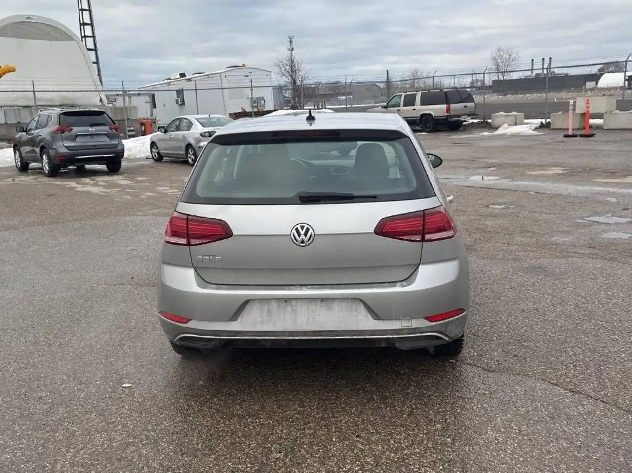 Volkswagen Golf photo Volkswagen Golf