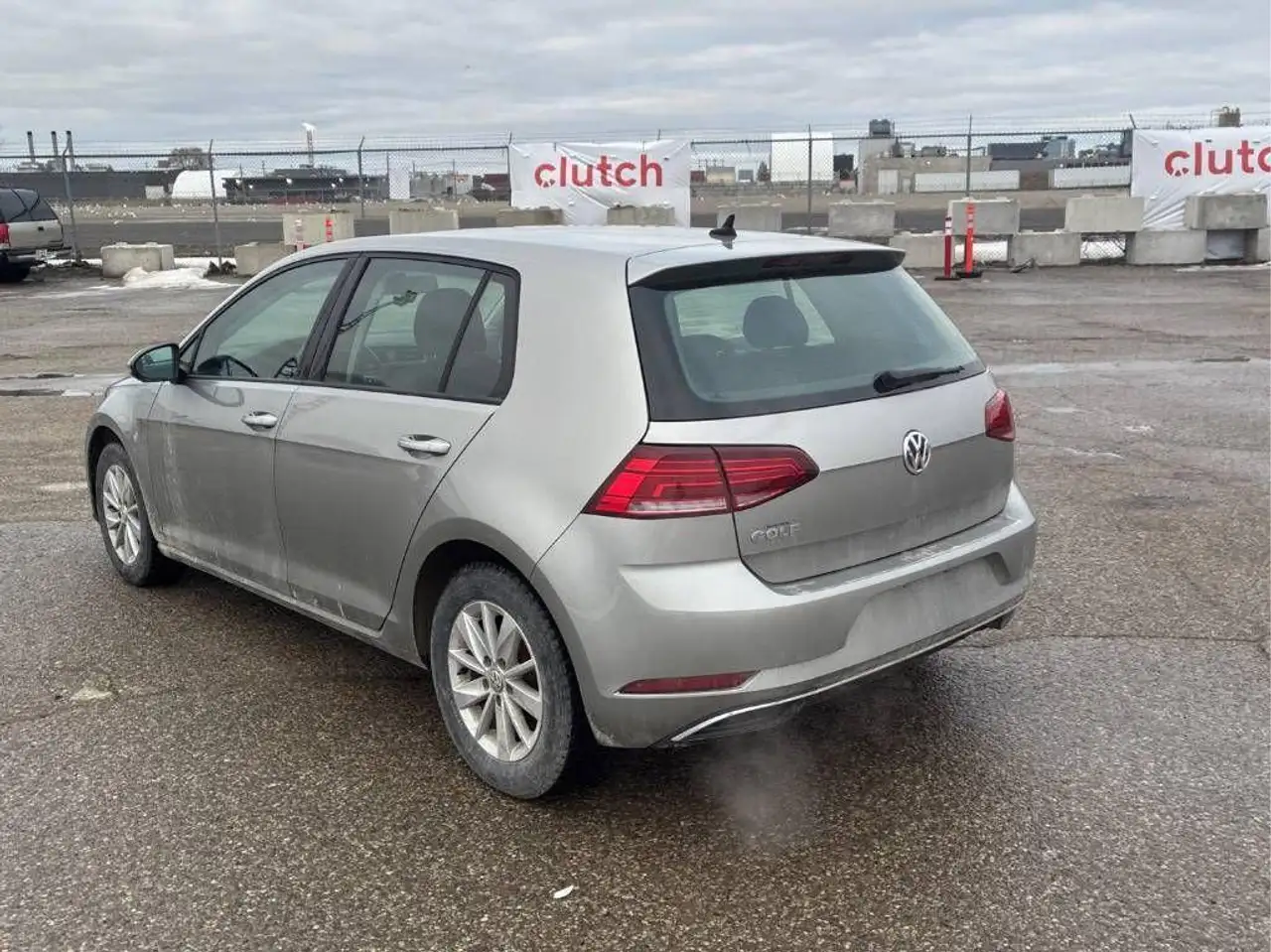 Volkswagen Golf photo Volkswagen Golf
