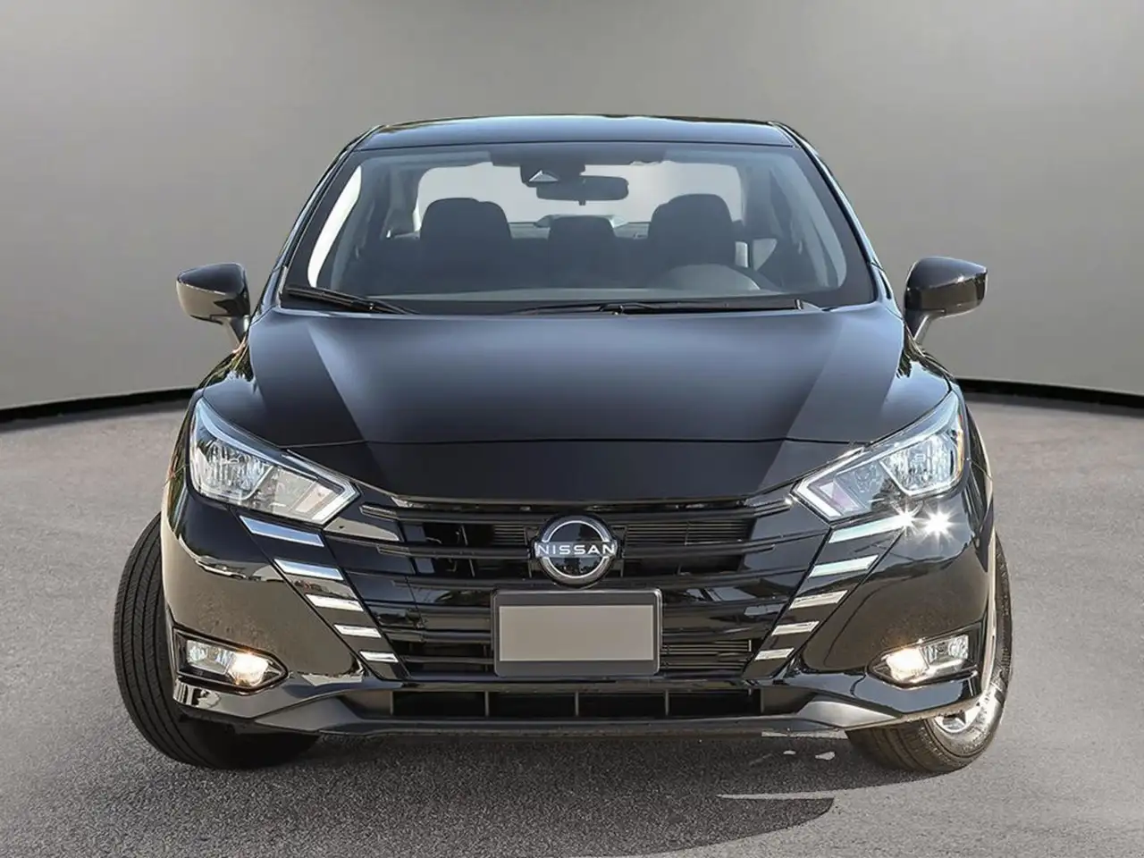 Nissan Versa снимка Nissan Versa