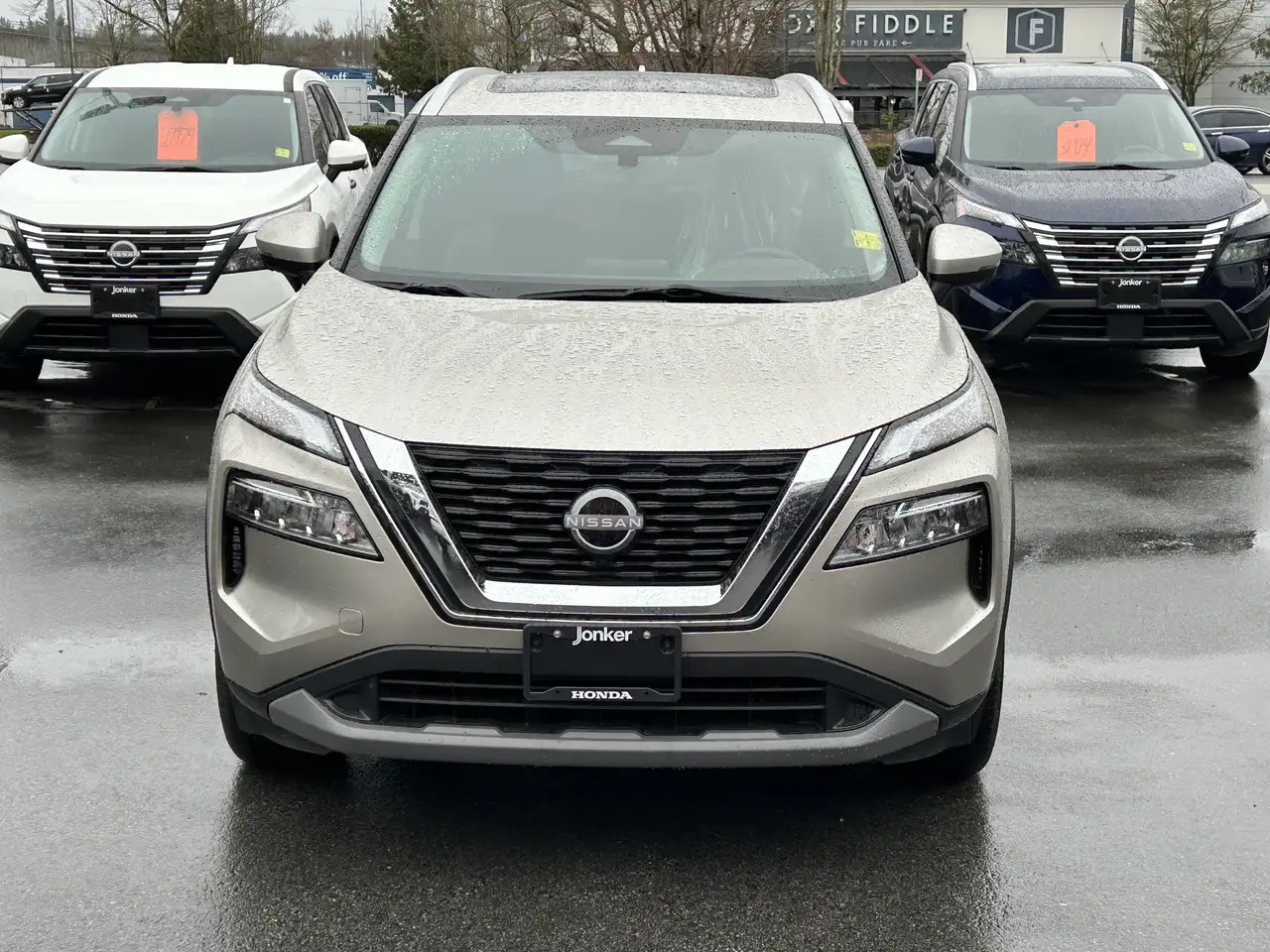 Nissan Rogue снимка Nissan Rogue