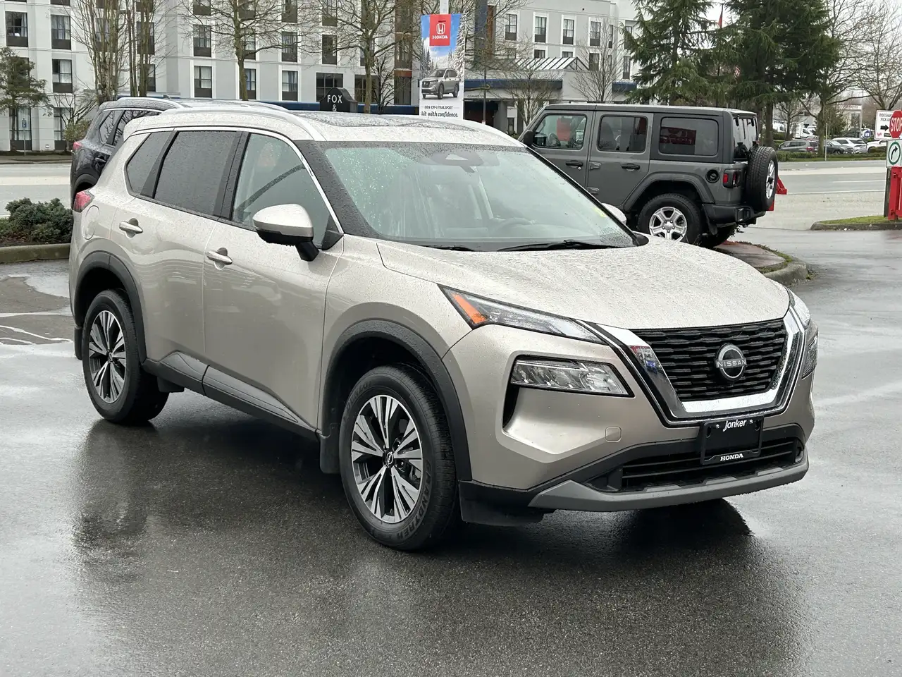 Nissan Rogue снимка Nissan Rogue