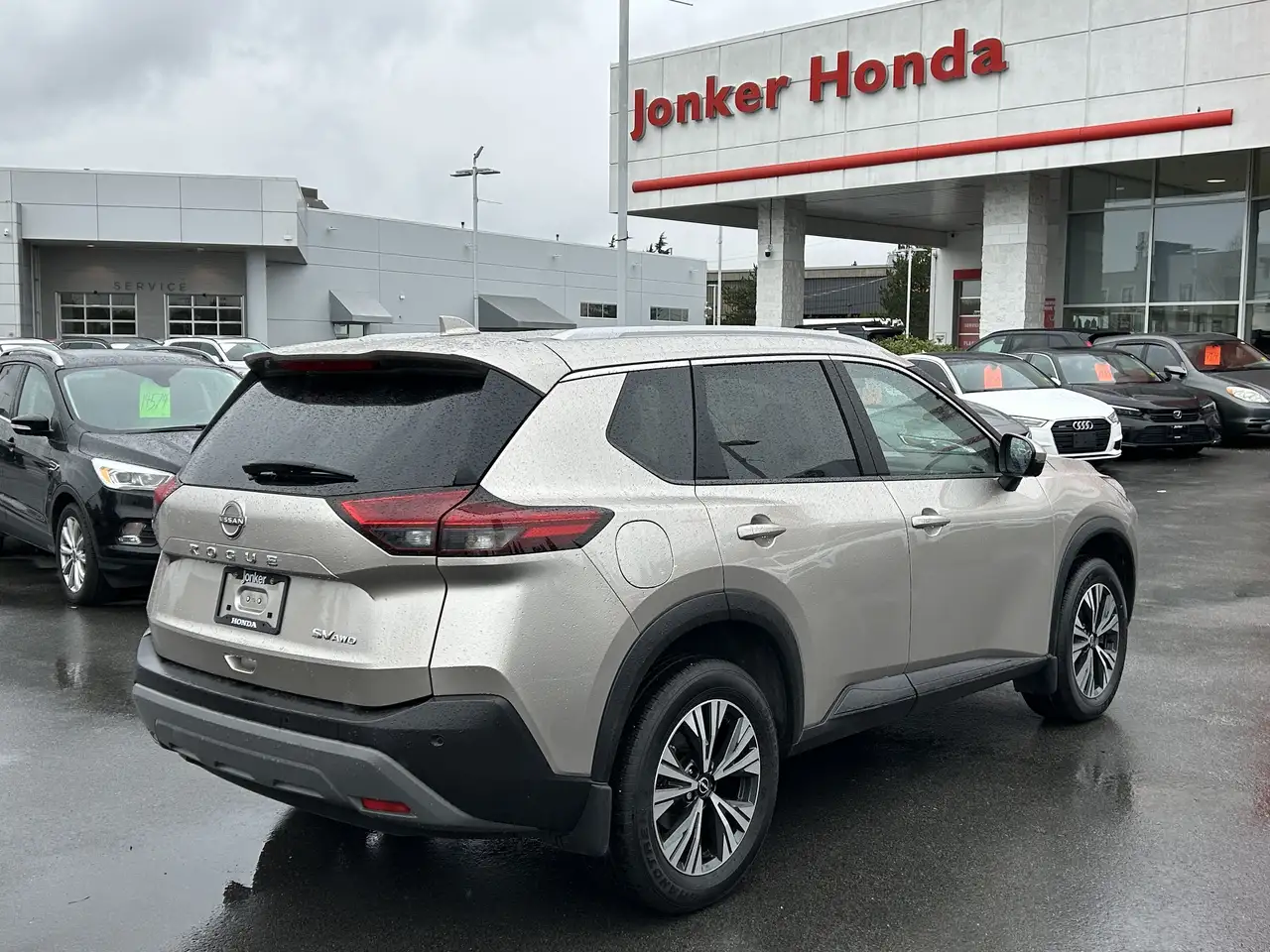 Nissan Rogue снимка Nissan Rogue