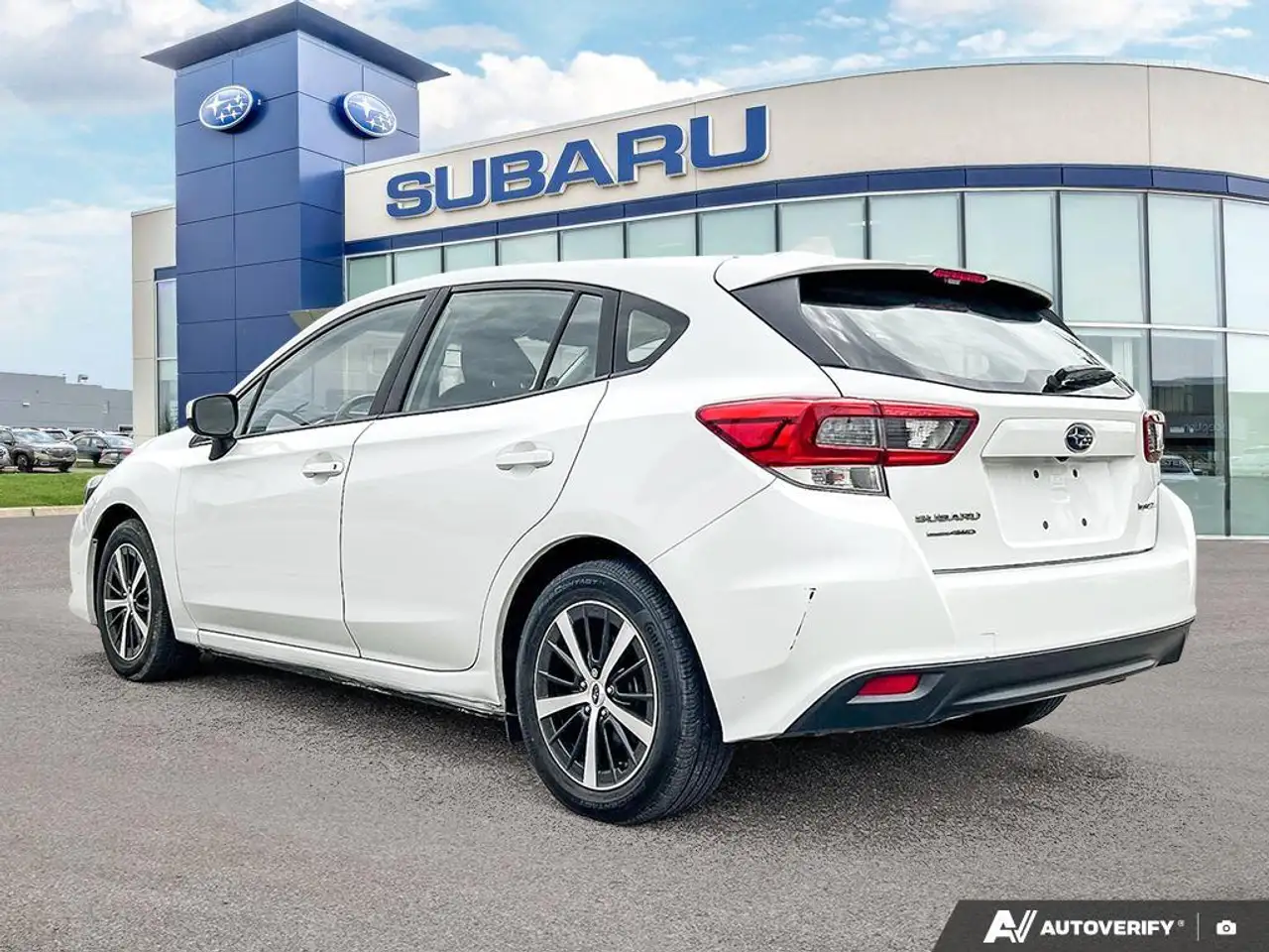 Subaru Impreza photo Subaru Impreza