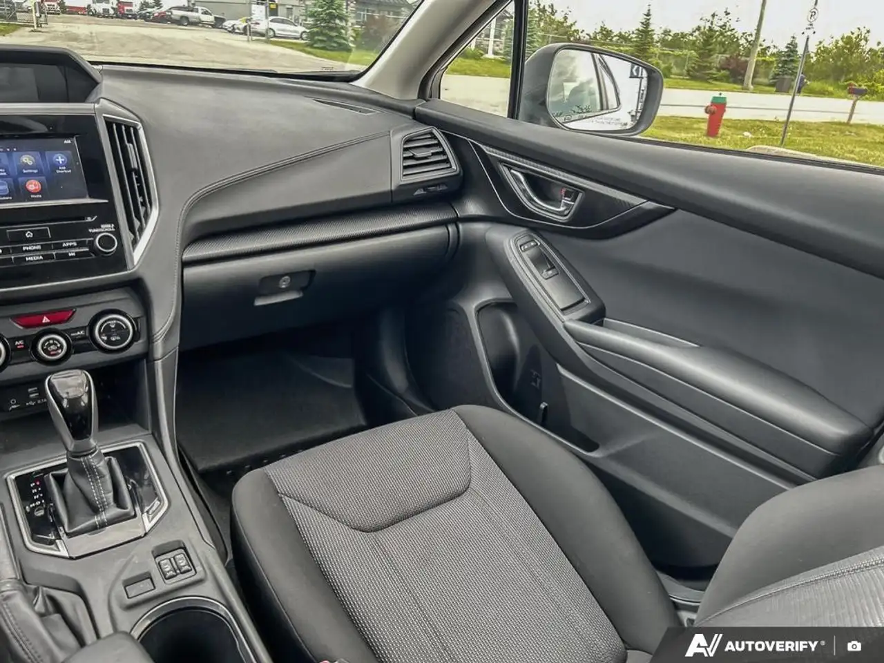 Subaru Impreza photo Subaru Impreza