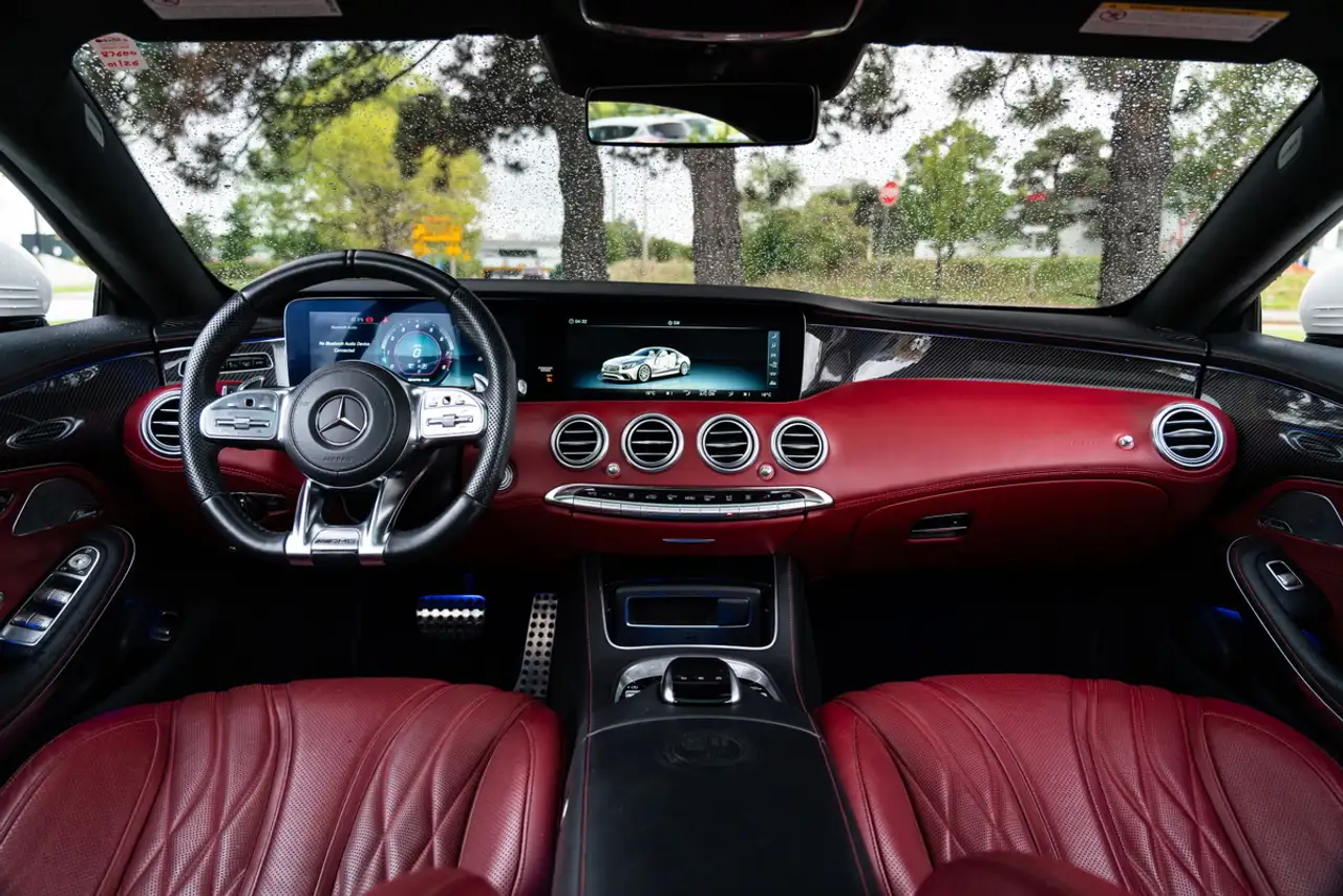 Mercedes-Benz S-Class photo Mercedes-Benz S-Class