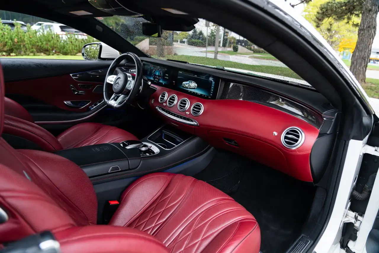 Mercedes-Benz S-Class photo Mercedes-Benz S-Class