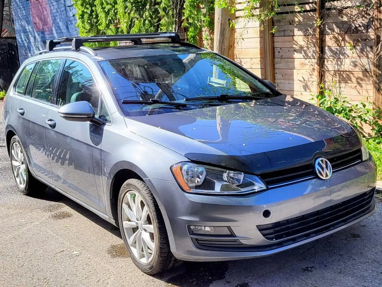 Volkswagen Golf photo Volkswagen Golf