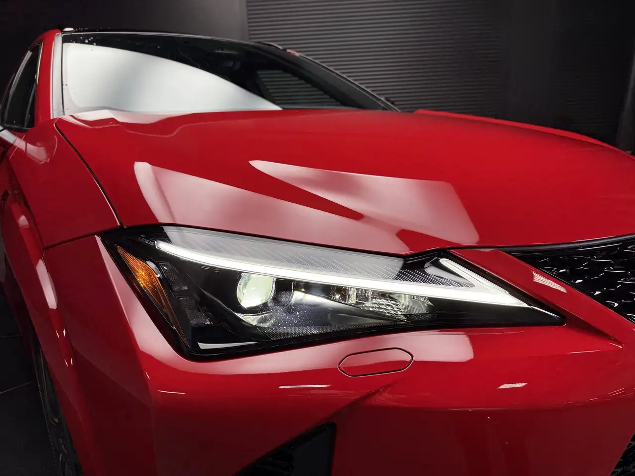 Lexus UX снимка Lexus UX