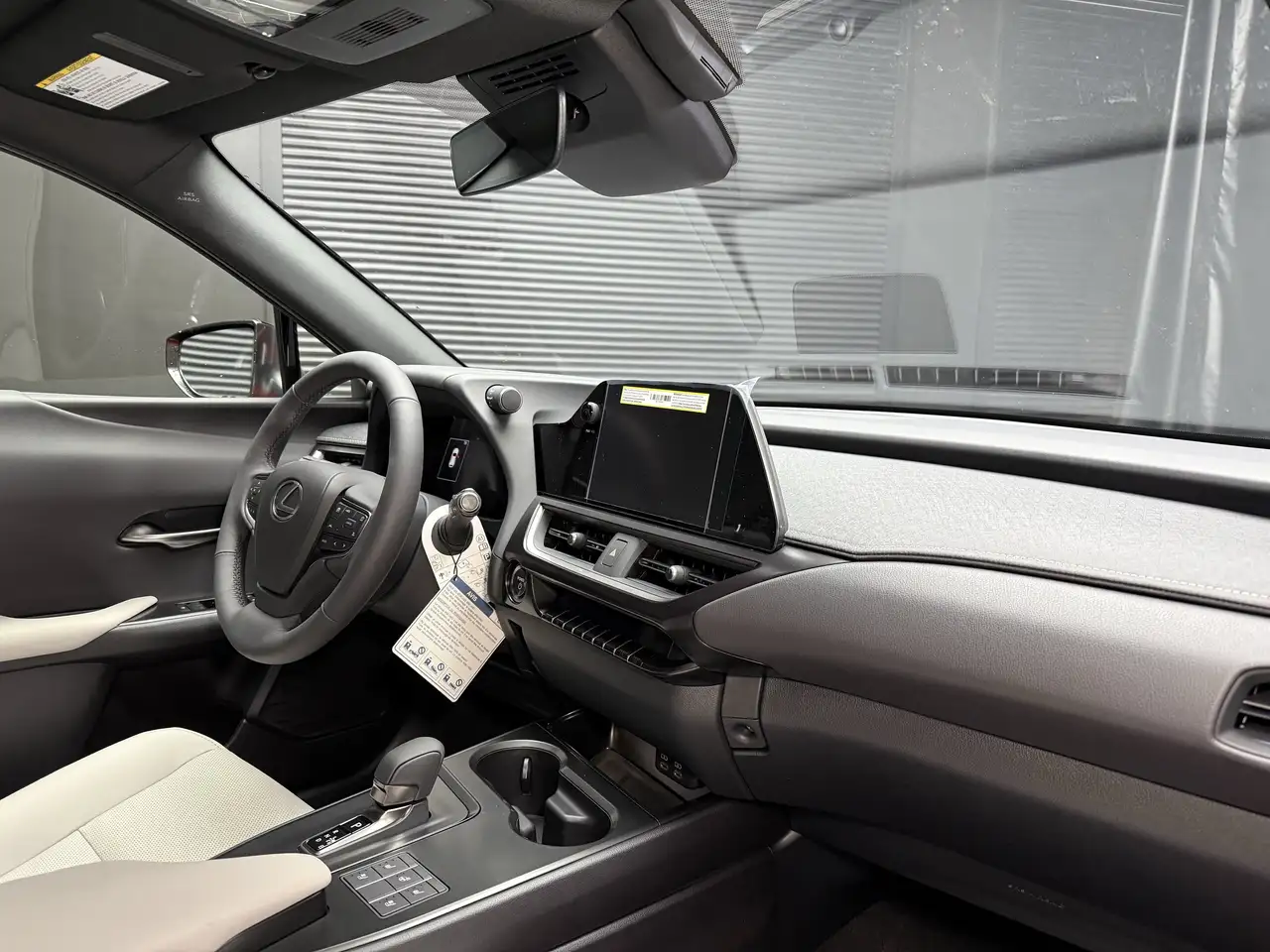 Lexus UX снимка Lexus UX
