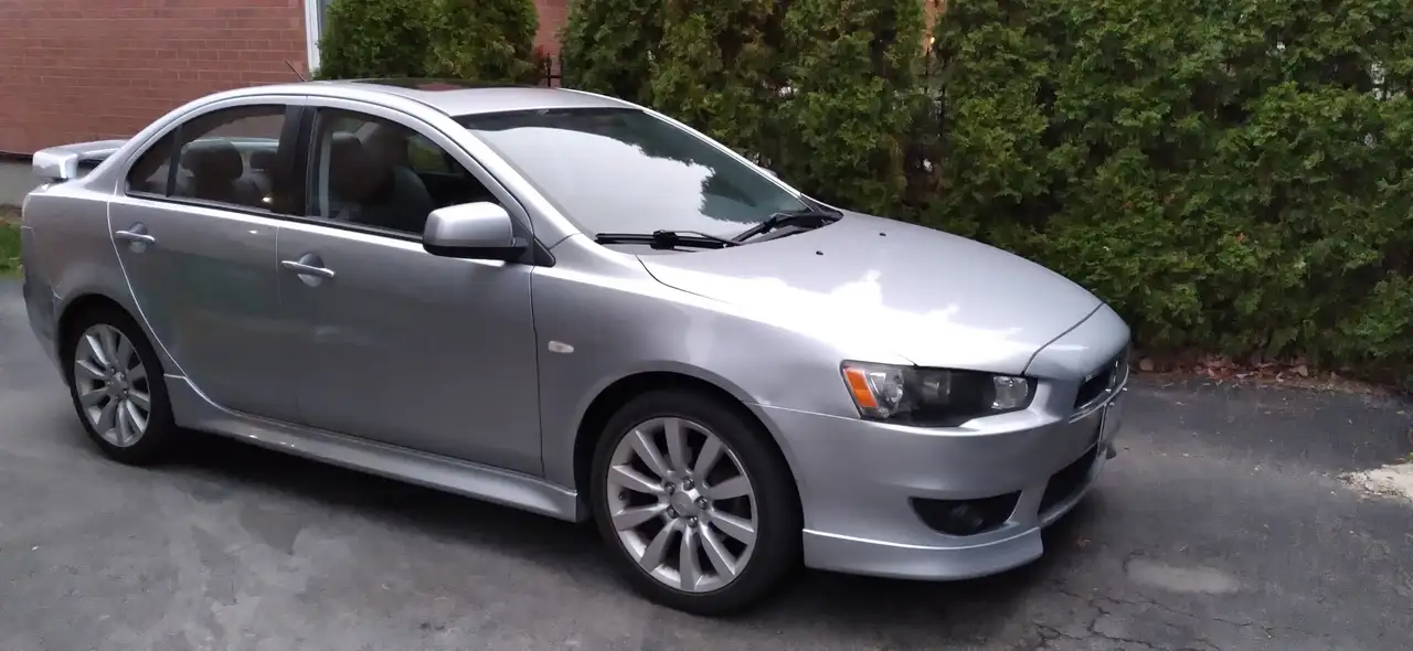 Mitsubishi Lancer photo Mitsubishi Lancer