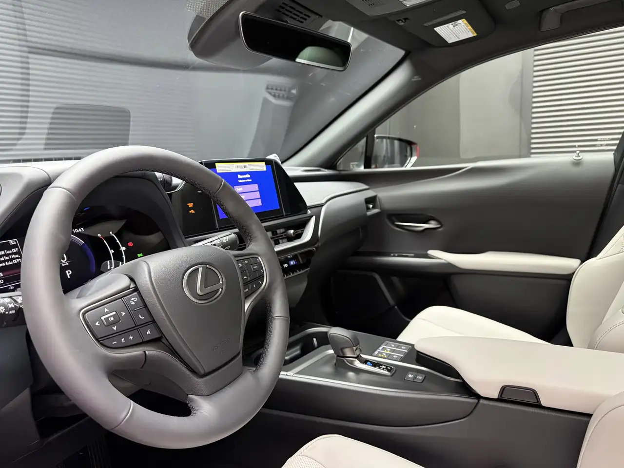 Lexus UX снимка Lexus UX