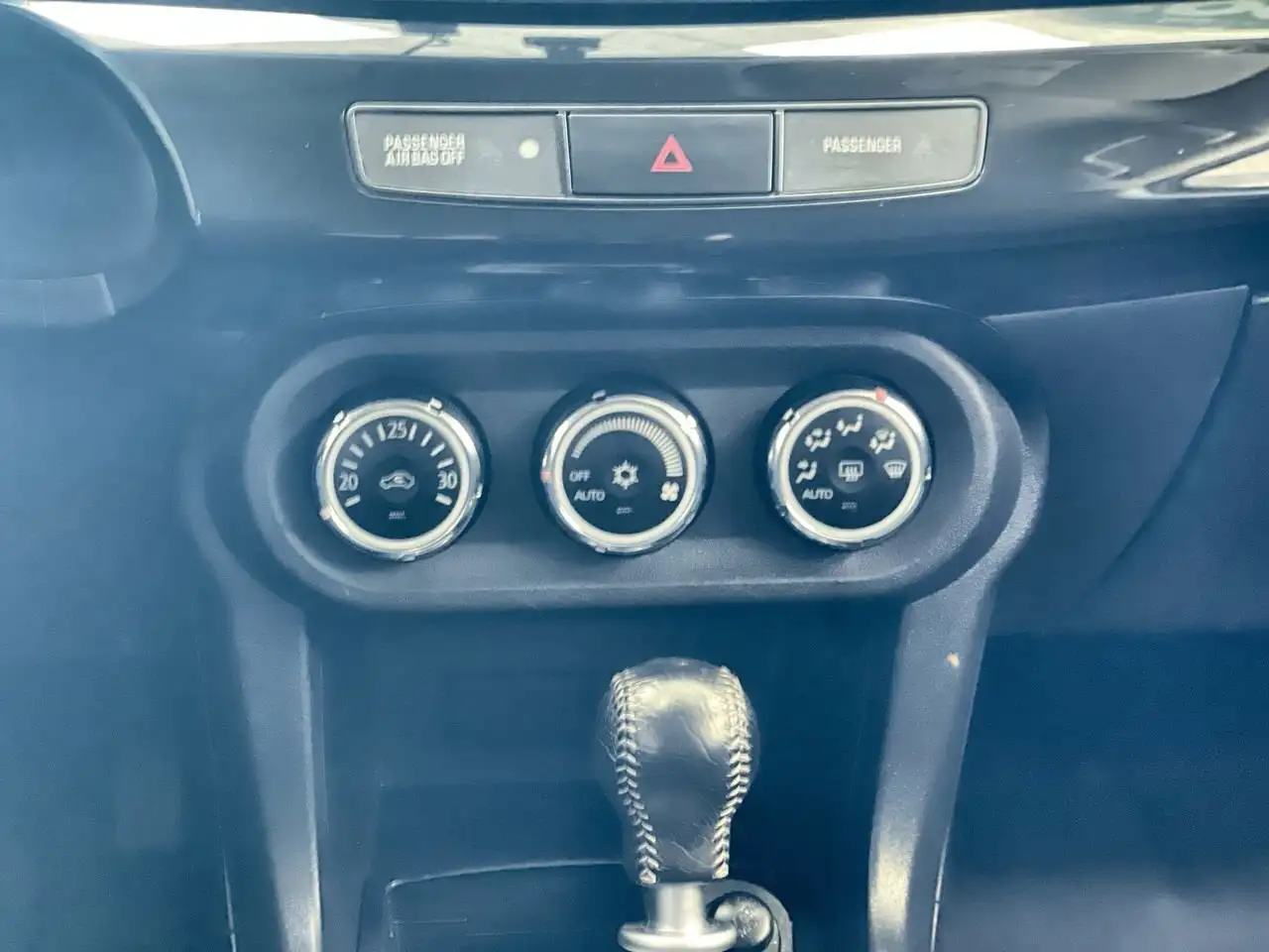 Mitsubishi Lancer photo Mitsubishi Lancer