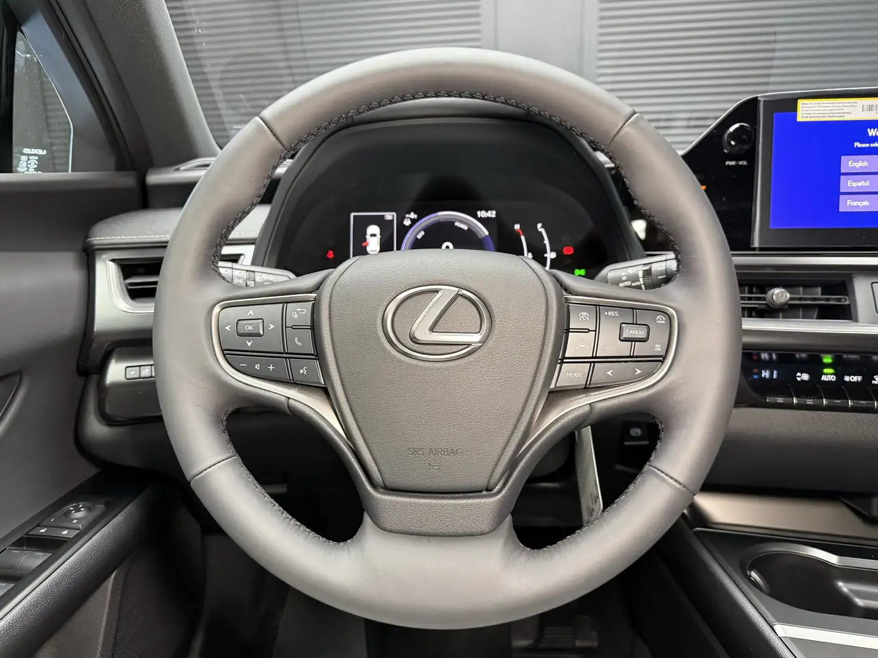 Lexus UX снимка Lexus UX