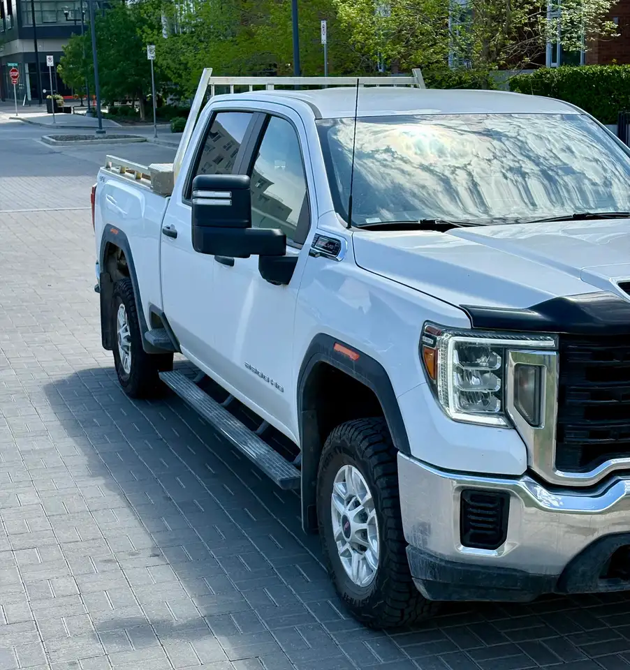 GMC Sierra 2500HD снимка GMC Sierra 2500HD
