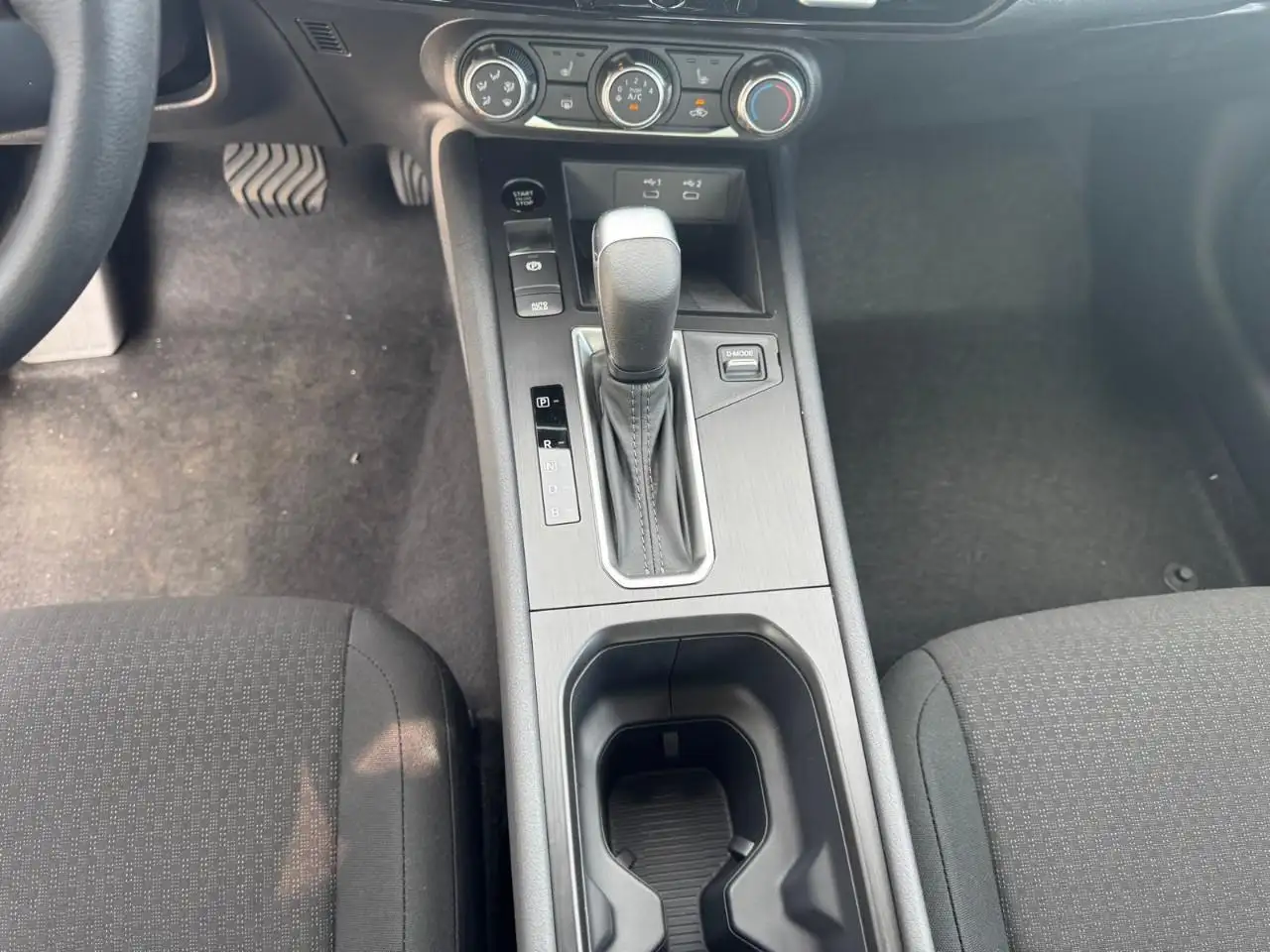 Nissan Kicks photo Nissan Kicks