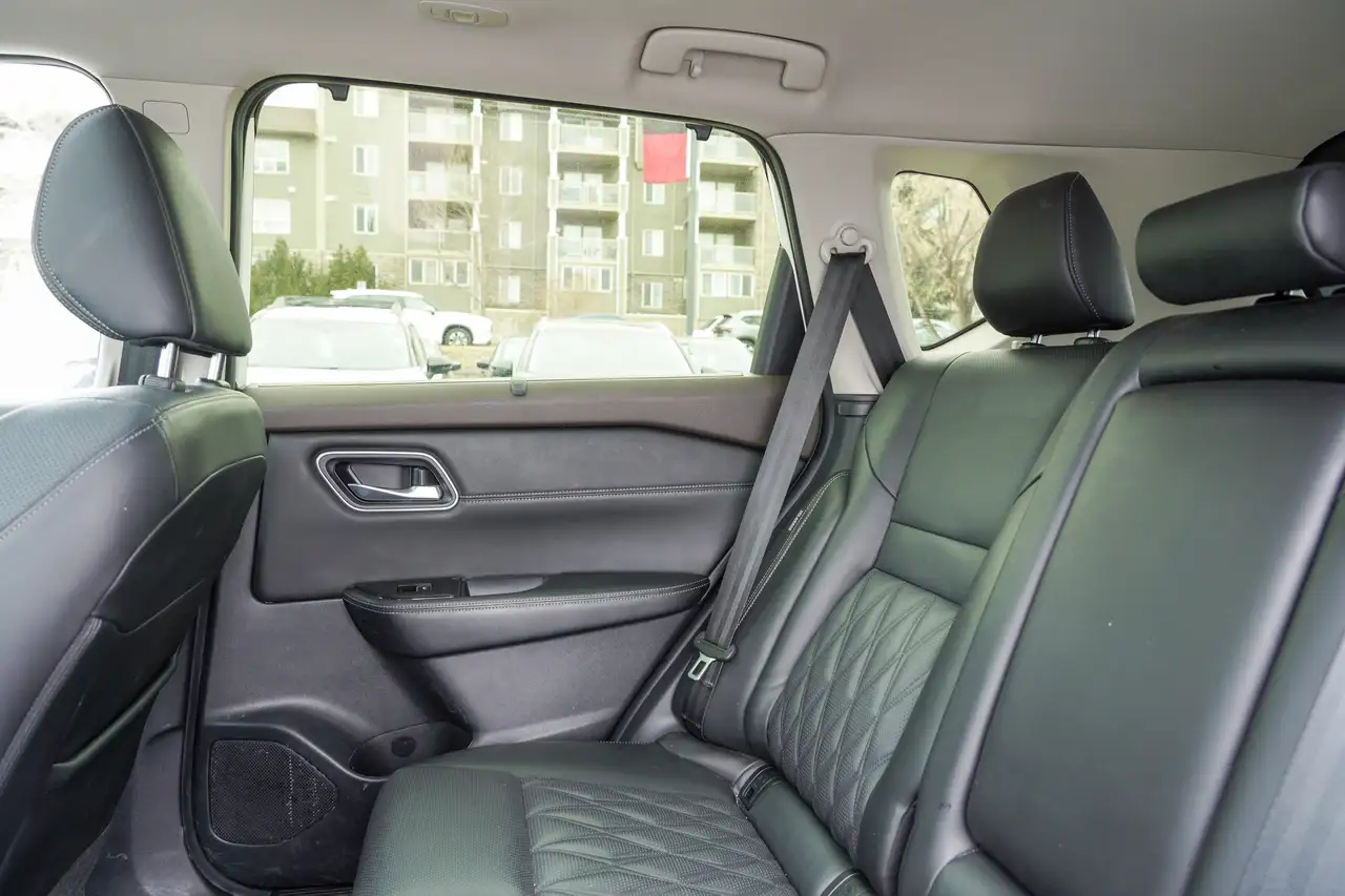 Nissan Rogue fotografie Nissan Rogue