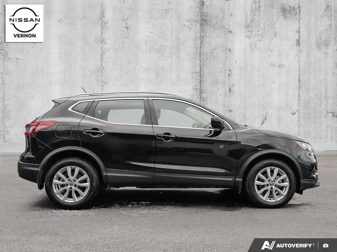 Nissan Qashqai снимка Nissan Qashqai