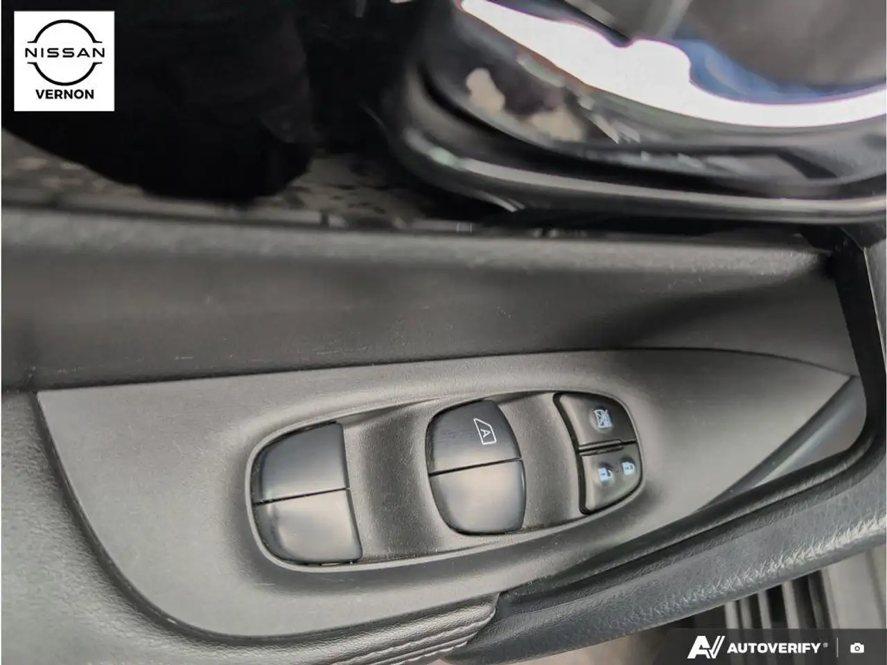 Nissan Qashqai снимка Nissan Qashqai