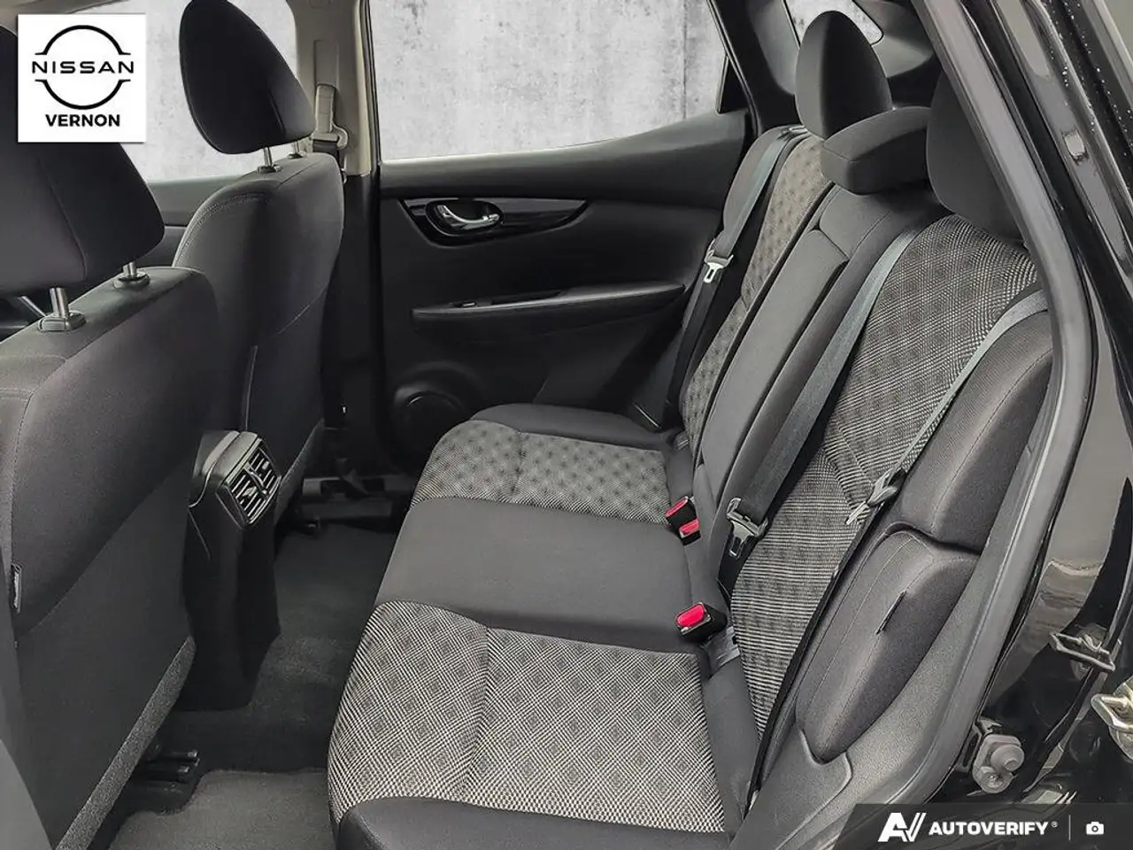 Nissan Qashqai снимка Nissan Qashqai