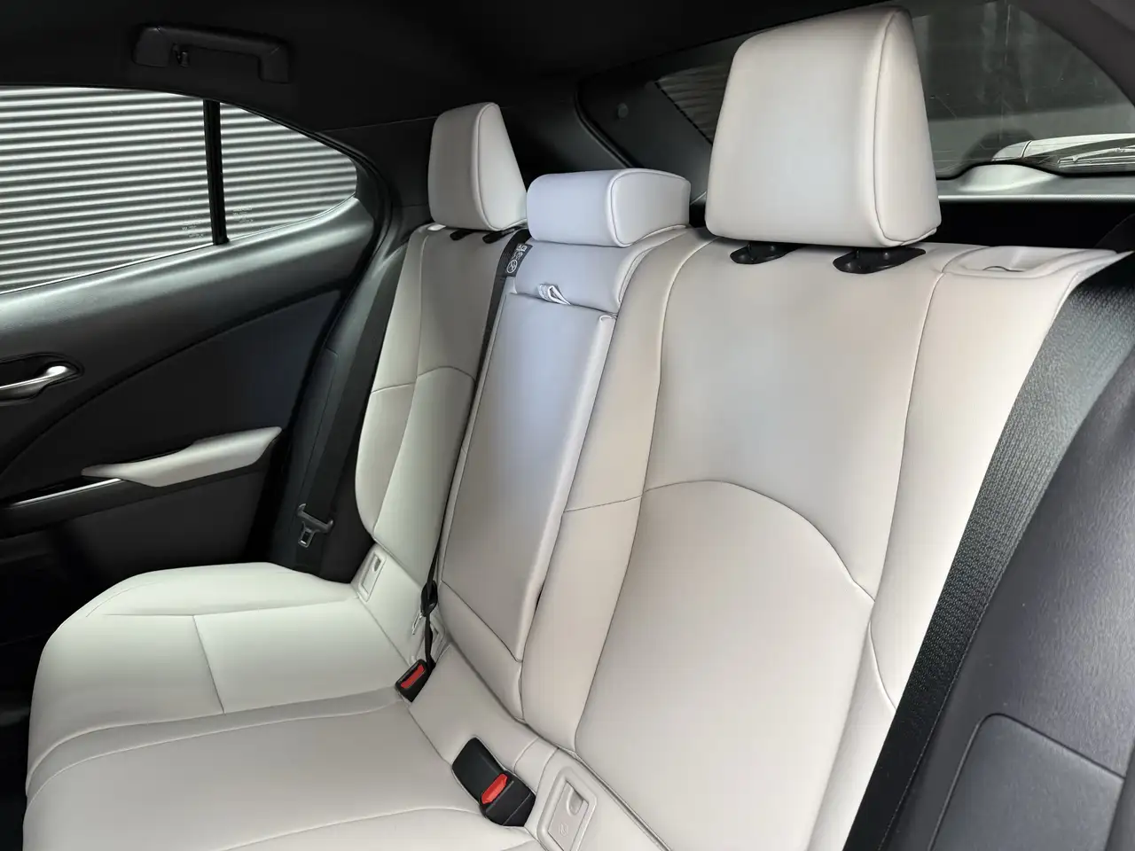 Lexus UX снимка Lexus UX
