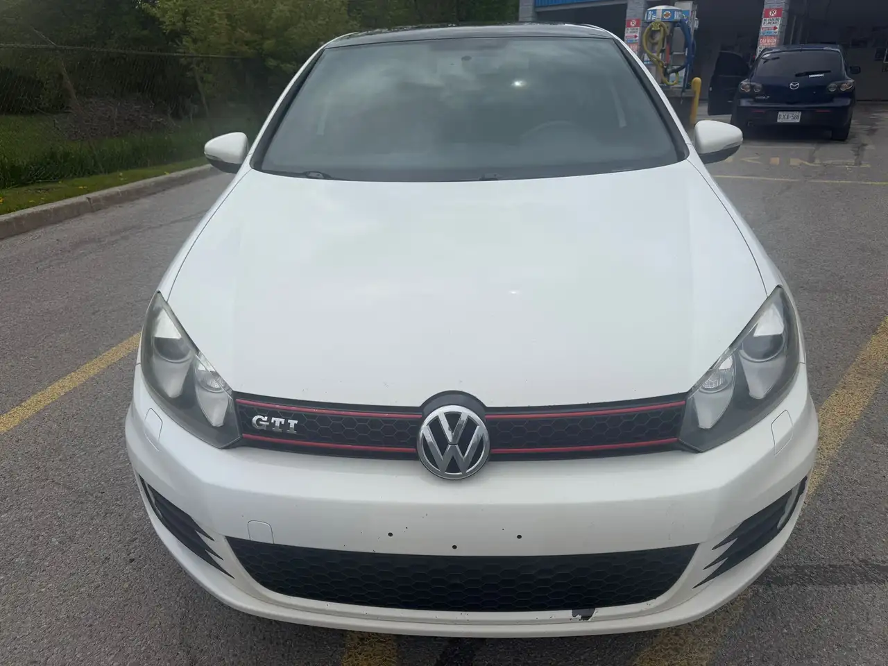 Volkswagen Golf GTI снимка Volkswagen Golf GTI