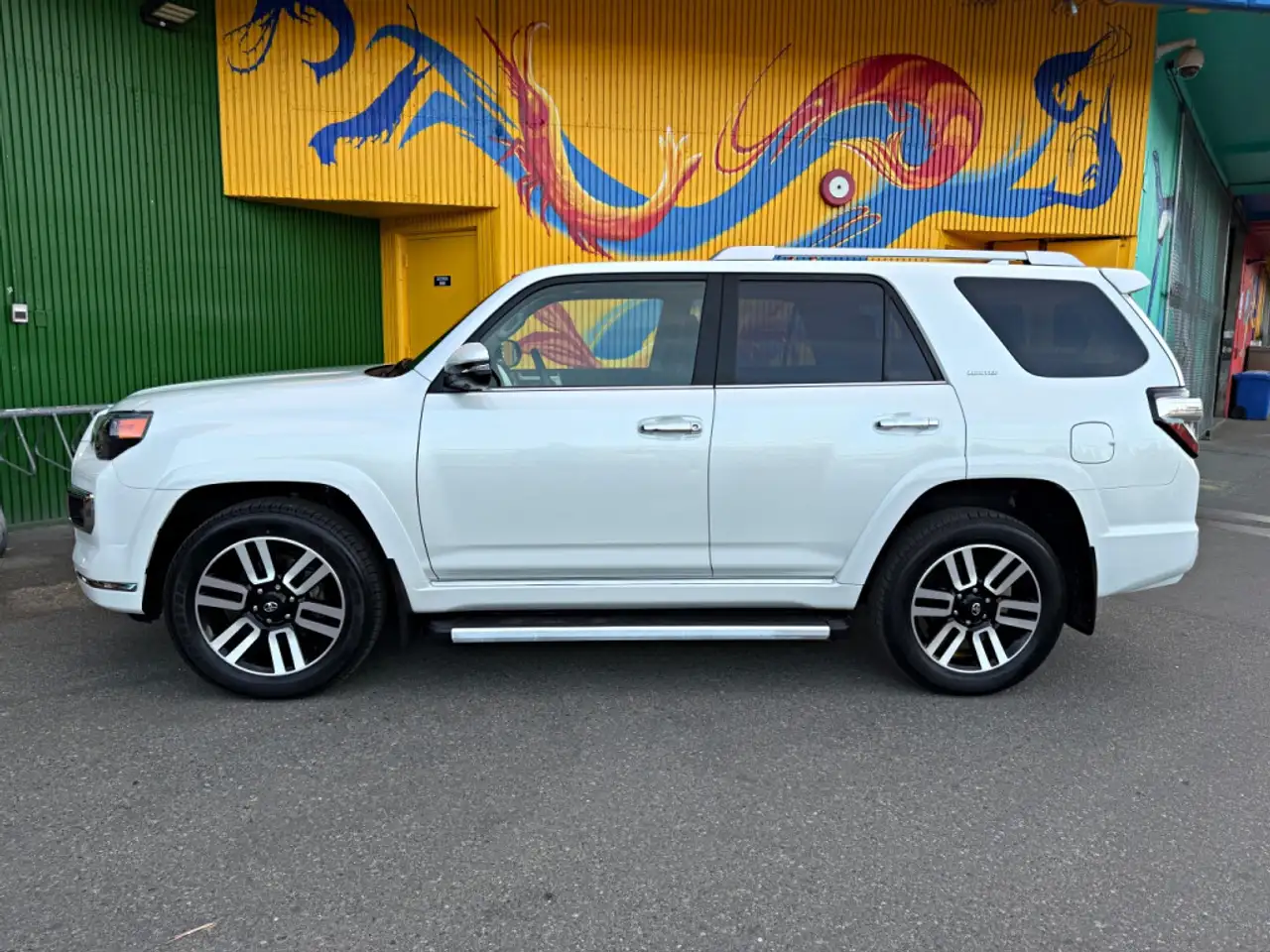 Toyota 4-Runner снимка Toyota 4-Runner