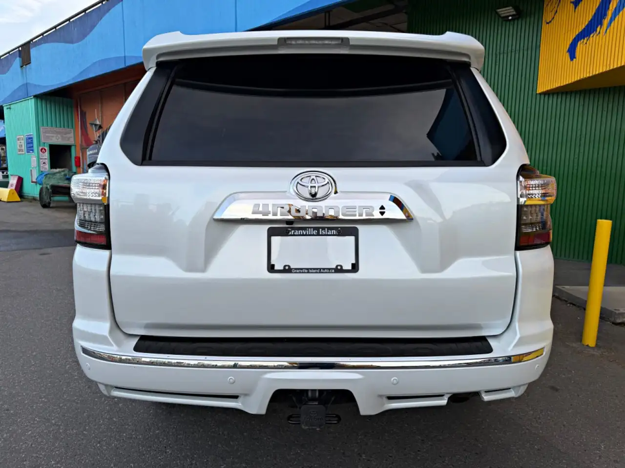 Toyota 4-Runner снимка Toyota 4-Runner