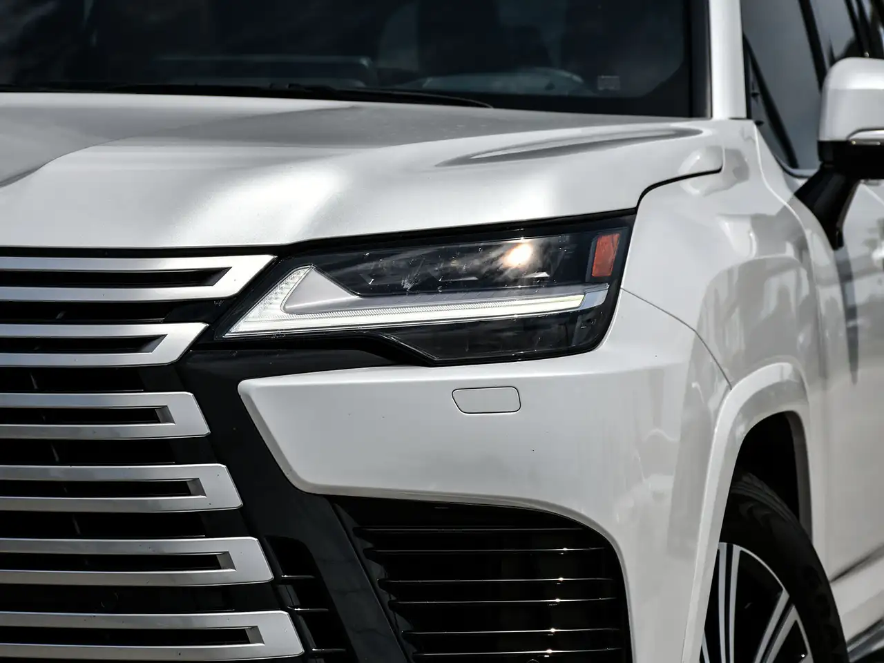 Lexus LX photo Lexus LX
