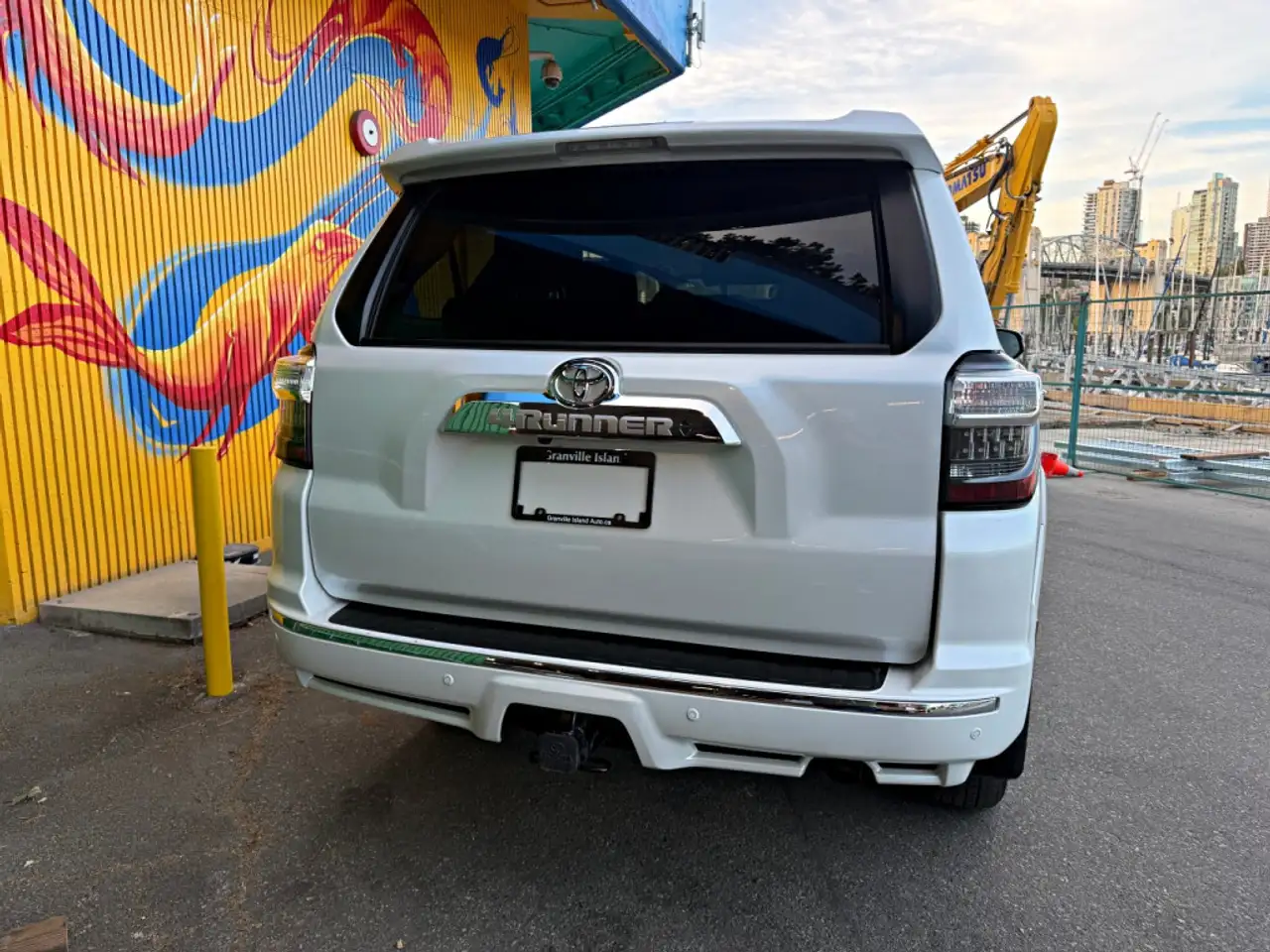 Toyota 4-Runner снимка Toyota 4-Runner