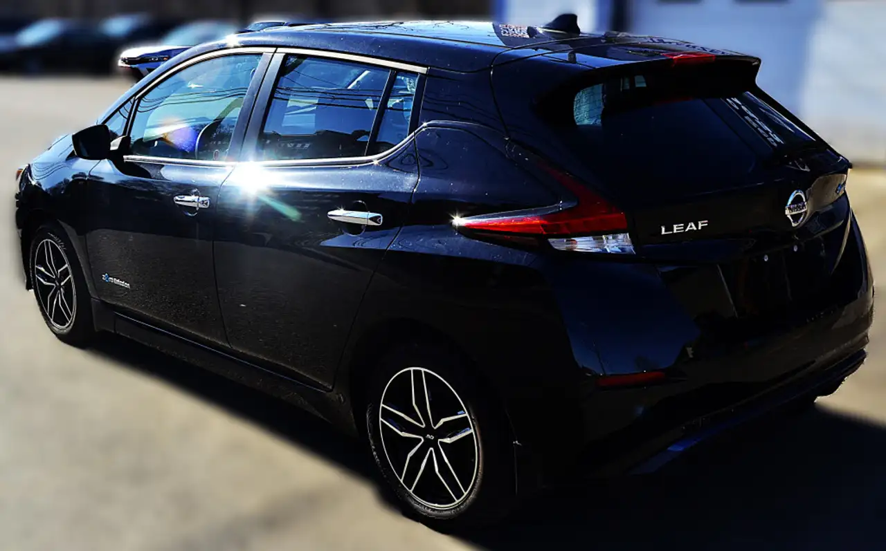 Nissan Leaf fotografie Nissan Leaf