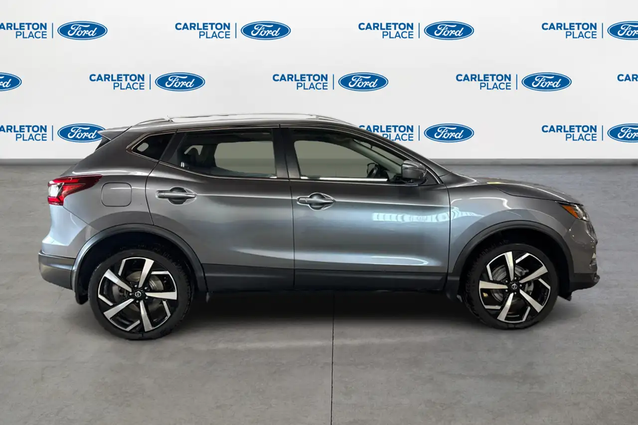 Nissan Qashqai снимка Nissan Qashqai