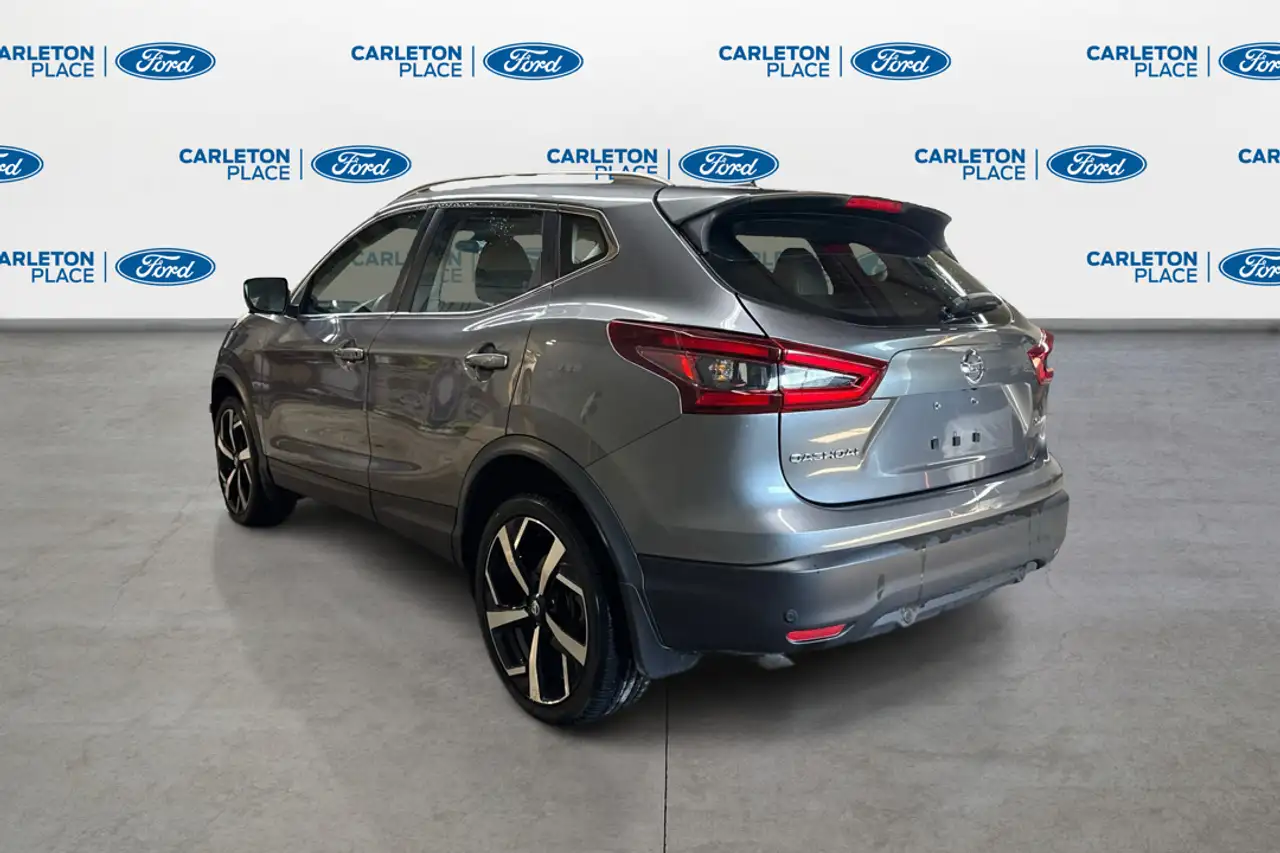Nissan Qashqai снимка Nissan Qashqai