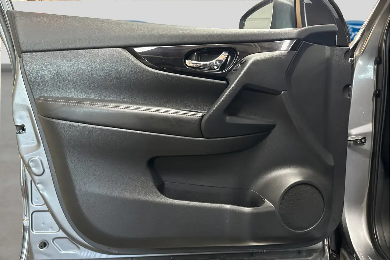 Nissan Qashqai снимка Nissan Qashqai