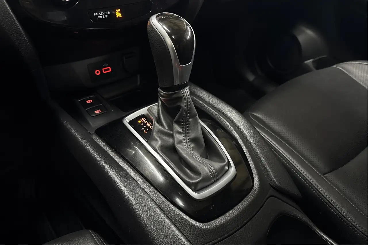 Nissan Qashqai снимка Nissan Qashqai