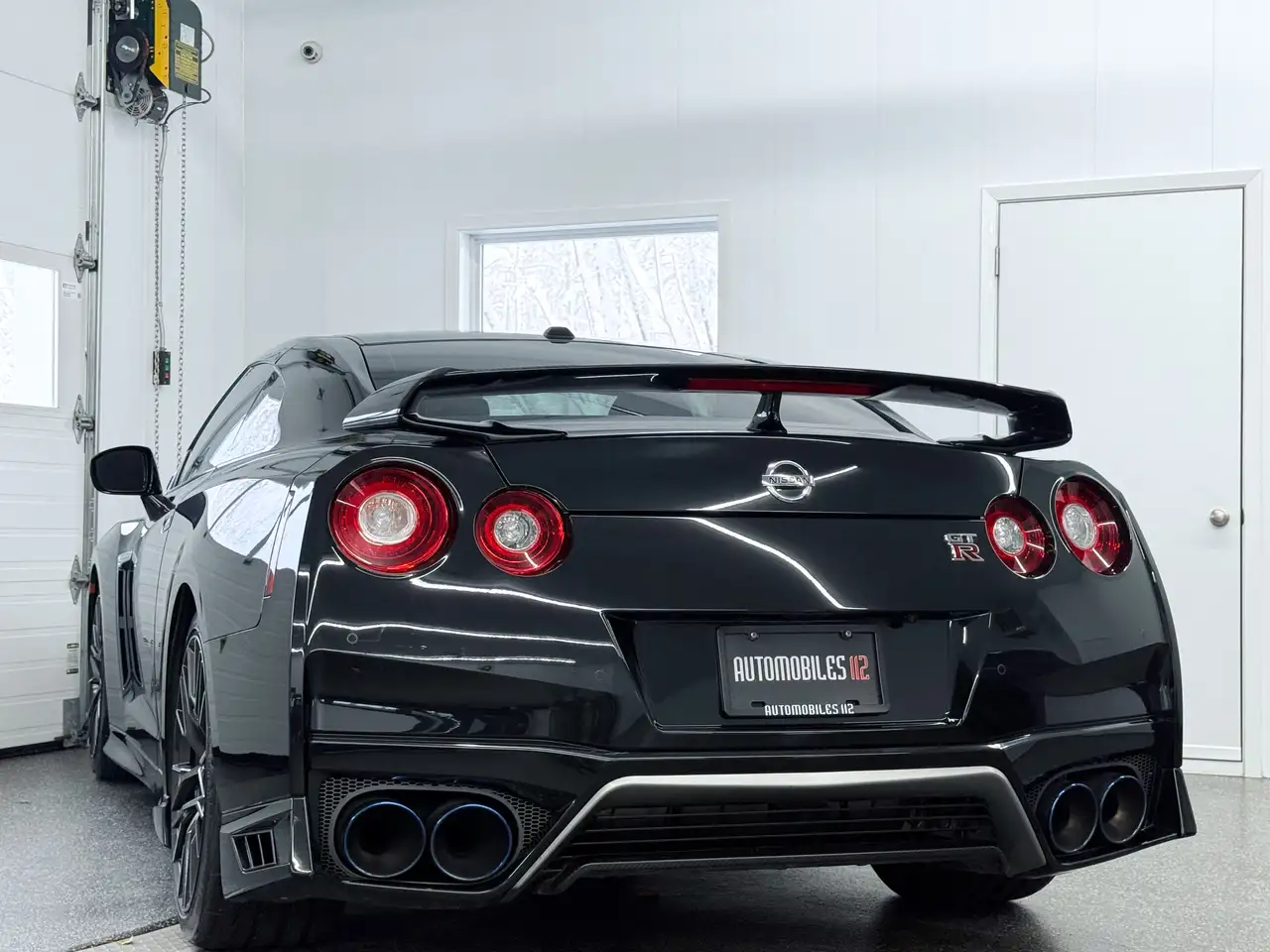Nissan GT-R снимка Nissan GT-R