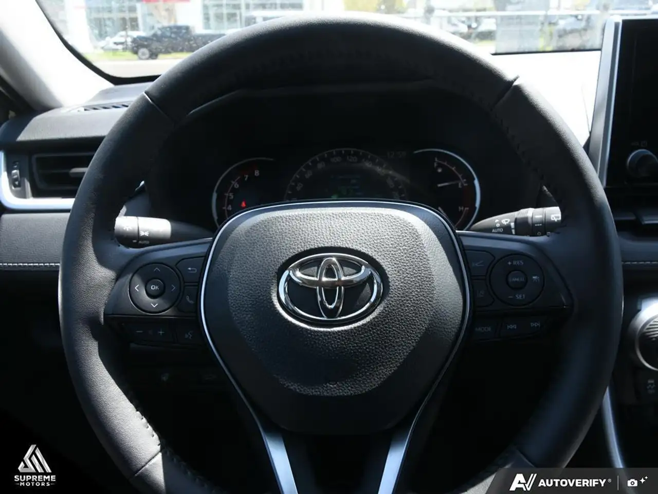 Toyota RAV 4 снимка Toyota RAV 4