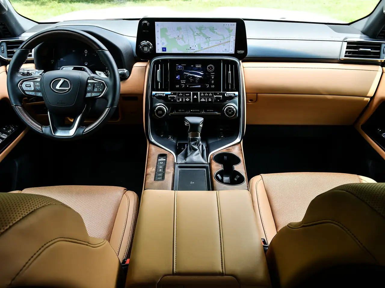 Lexus LX photo Lexus LX