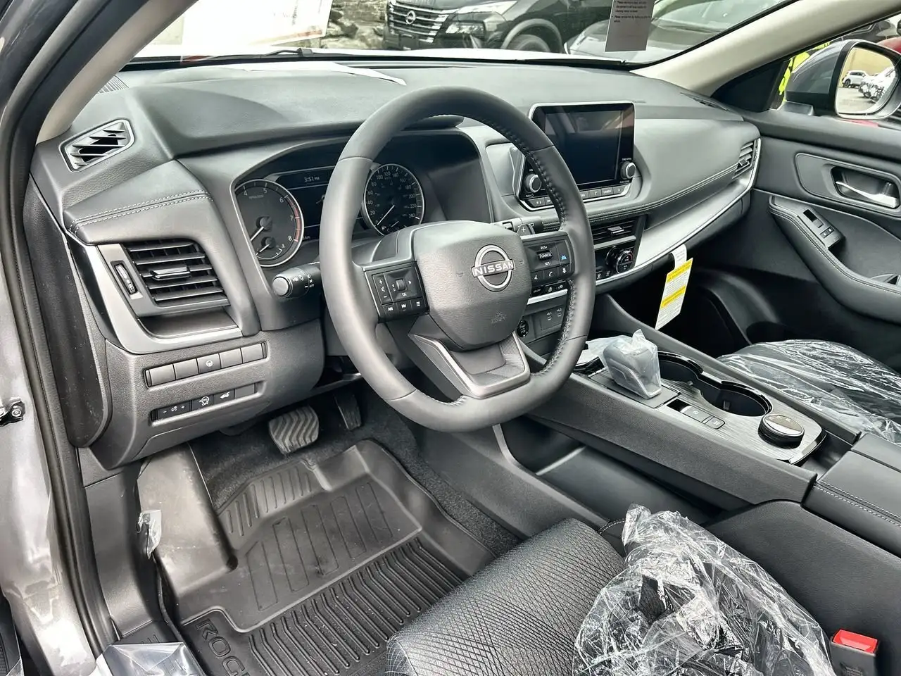 Nissan Rogue photo Nissan Rogue