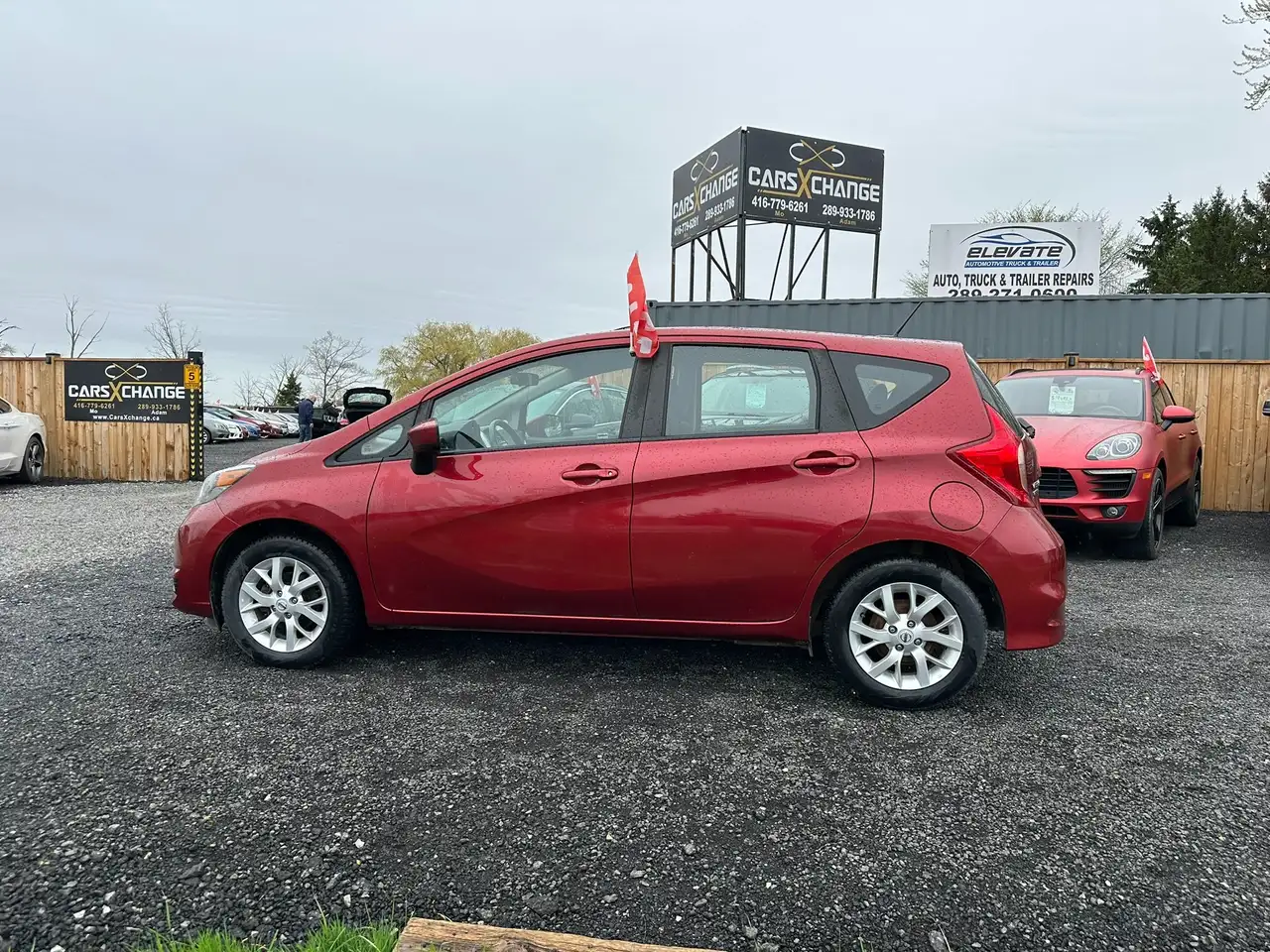 Nissan Versa снимка Nissan Versa