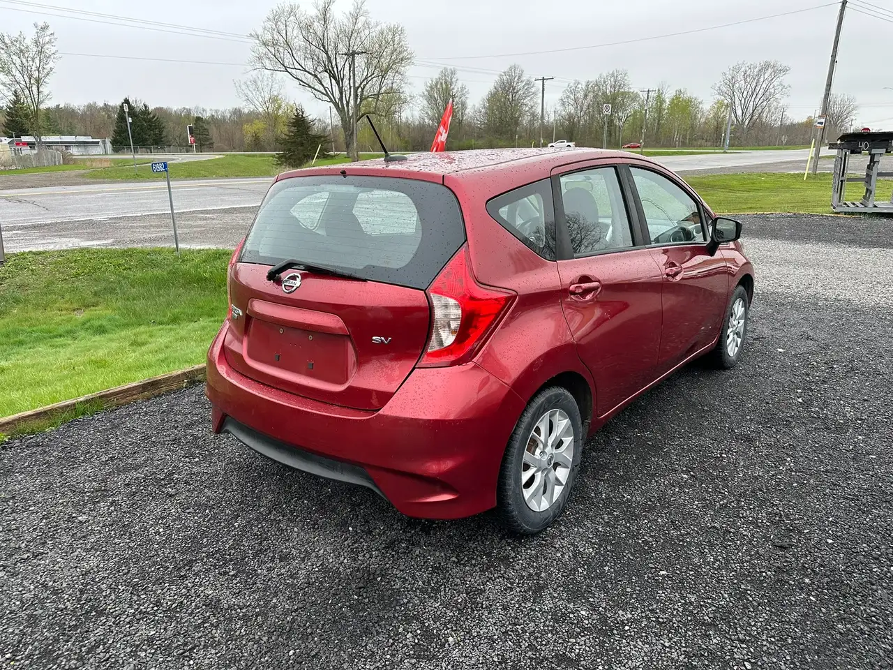 Nissan Versa снимка Nissan Versa