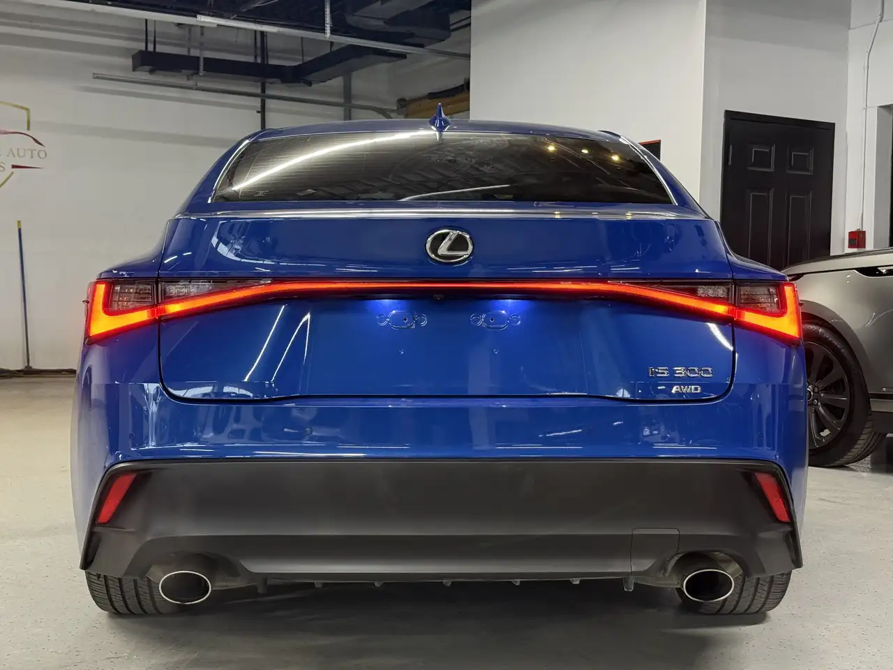Lexus IS снимка Lexus IS