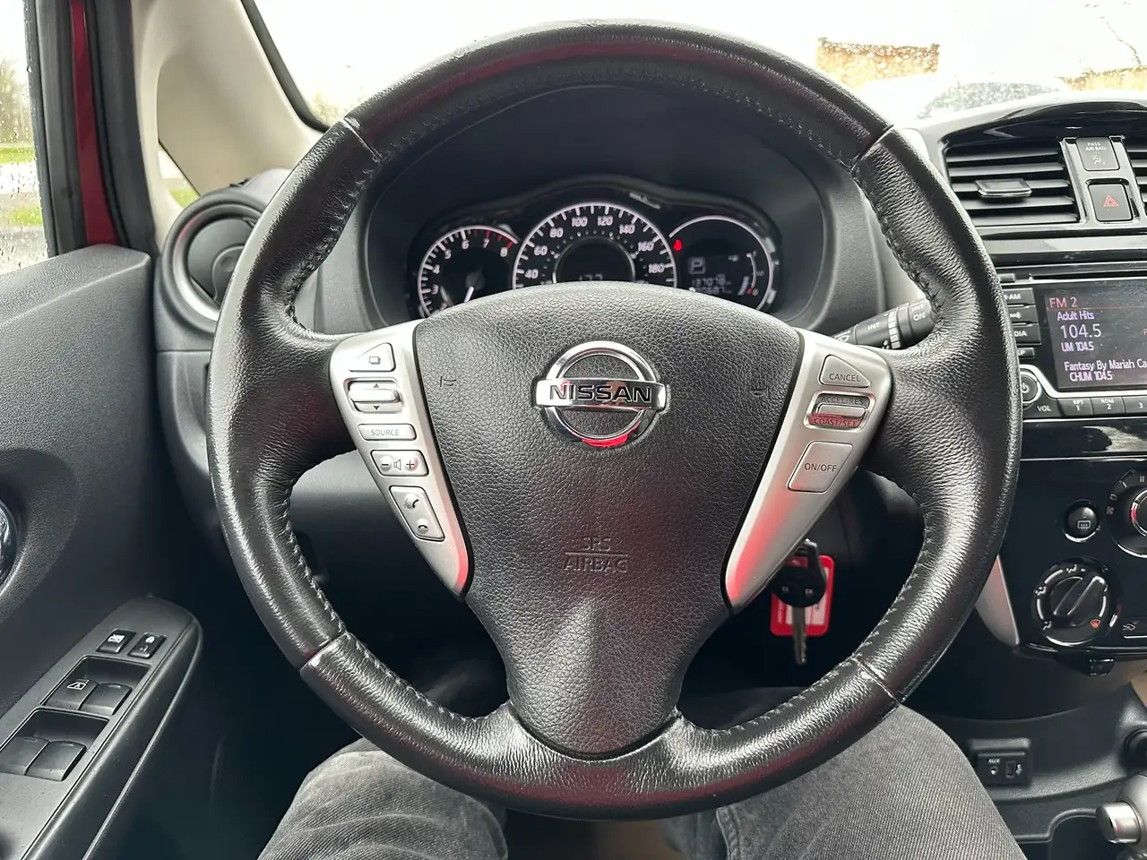 Nissan Versa снимка Nissan Versa