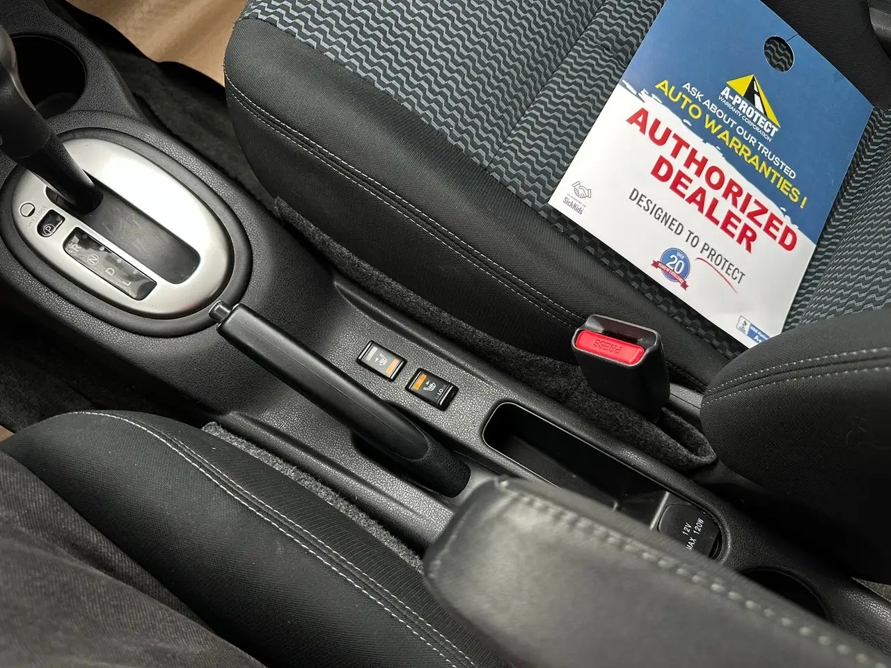 Nissan Versa снимка Nissan Versa