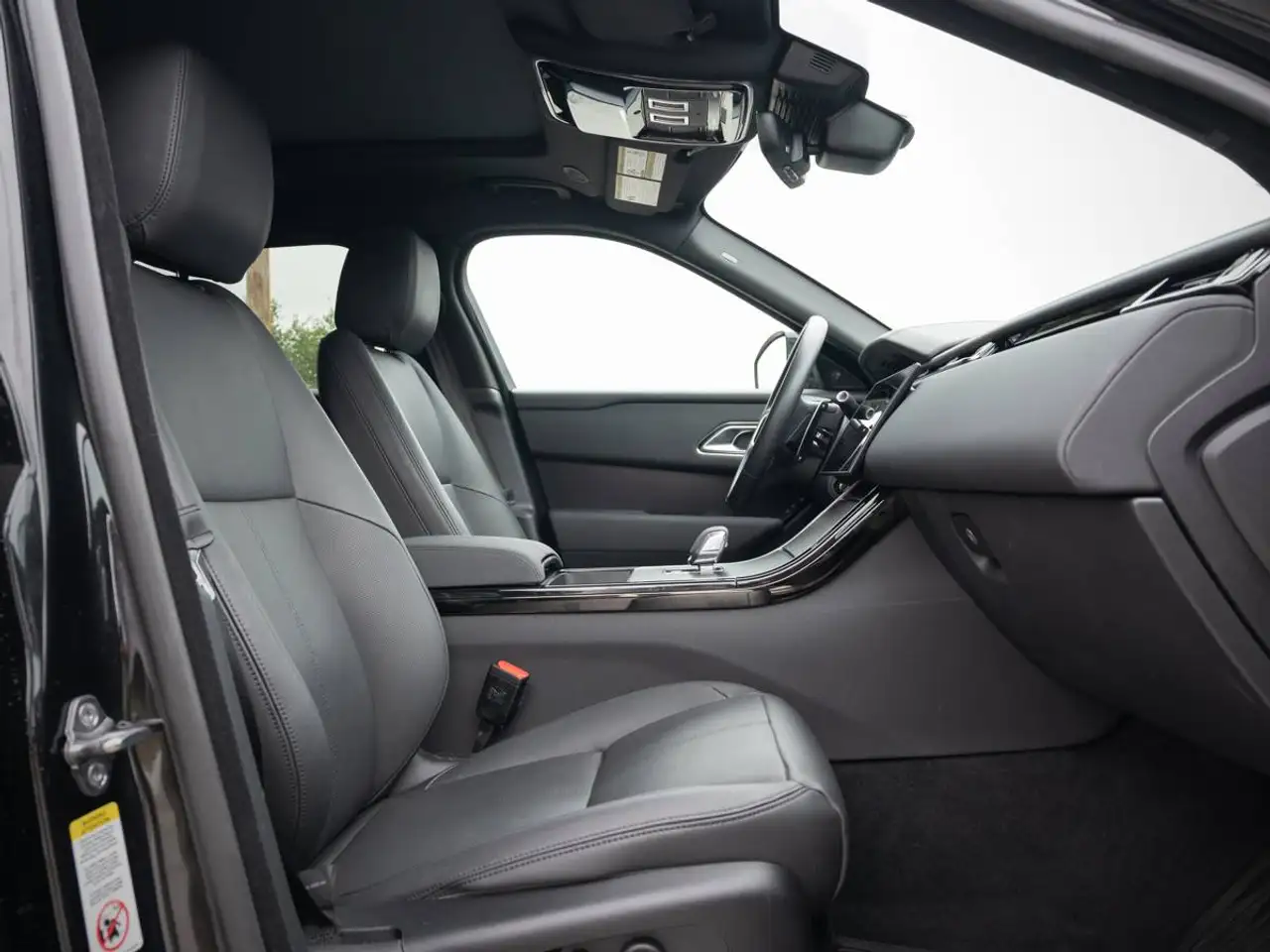 Land Rover Range Rover Velar снимка Land Rover Range Rover Velar