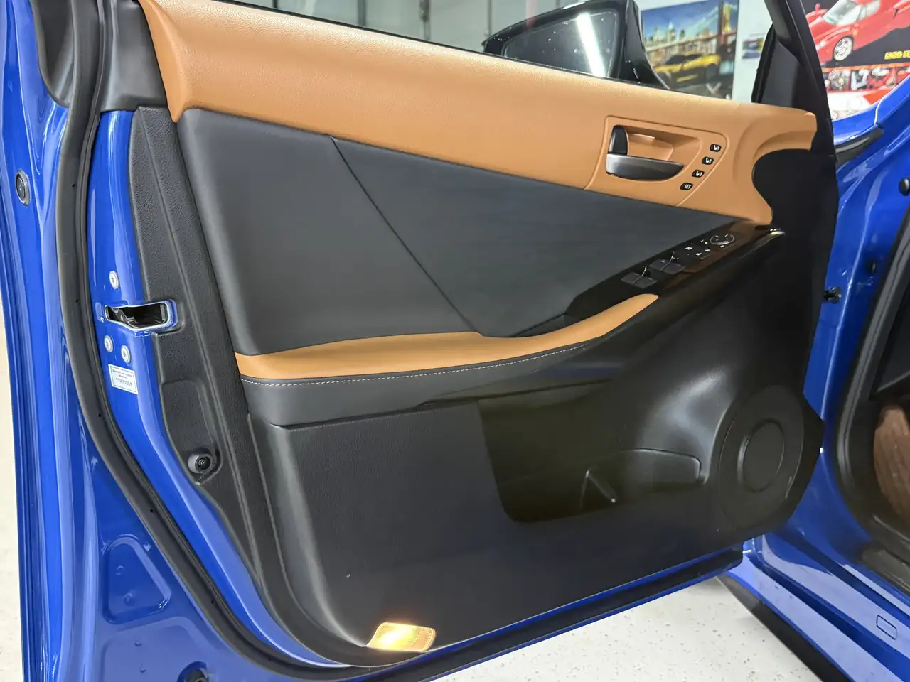 Lexus IS снимка Lexus IS