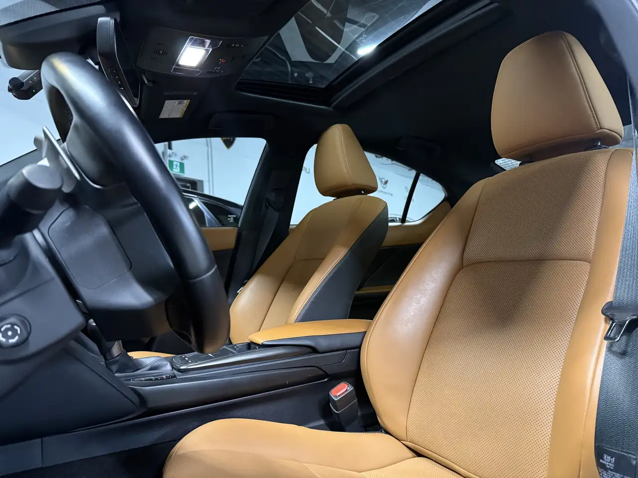Lexus IS снимка Lexus IS