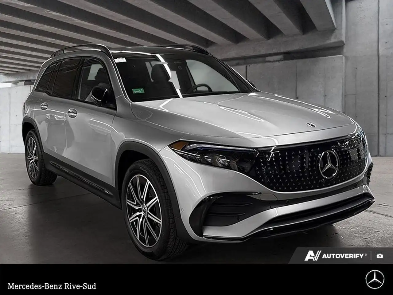 Mercedes-Benz EQB снимка Mercedes-Benz EQB