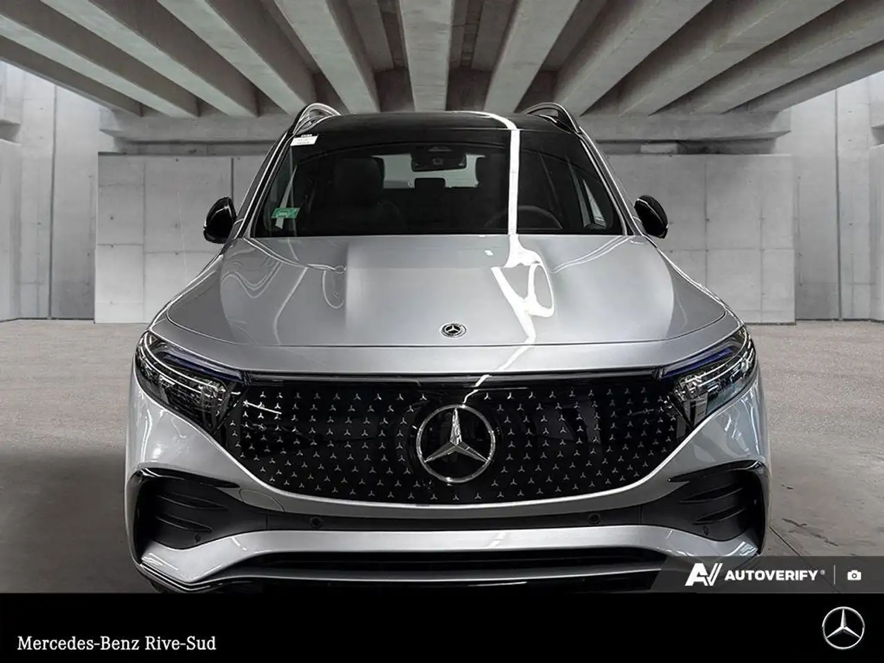 Mercedes-Benz EQB снимка Mercedes-Benz EQB