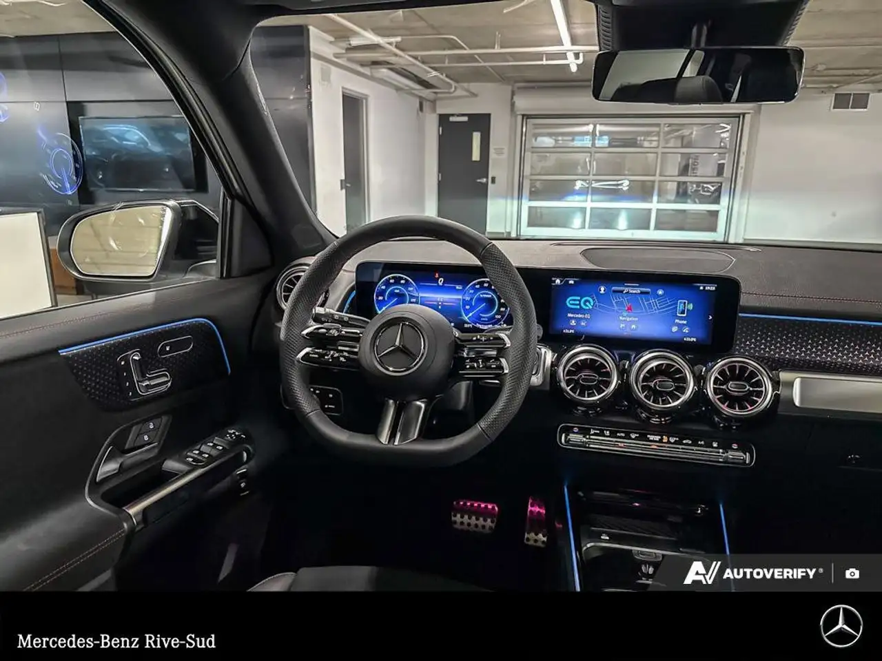 Mercedes-Benz EQB снимка Mercedes-Benz EQB